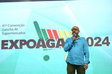 EXPOAGAS: “Nossas maiores missões são viver de fato o presente e não deixar que alguém seja invisível ao nosso lado”, aponta Fabrício Carpinejar