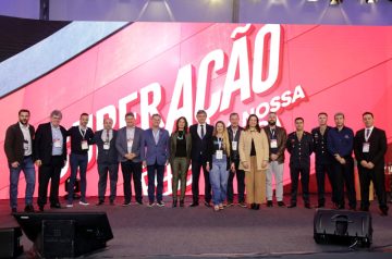 EXPOAGAS: AGAS presta homenagem a personalidades de destaque na retomada do estado